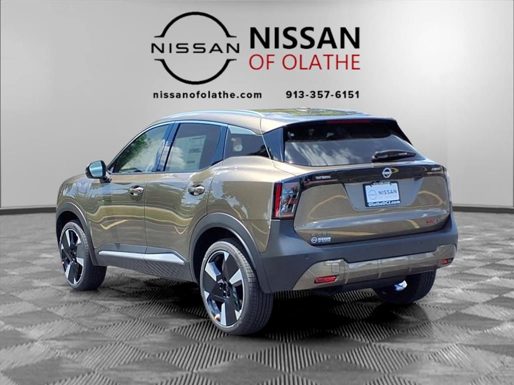 2025 Nissan Kicks SR photo 3