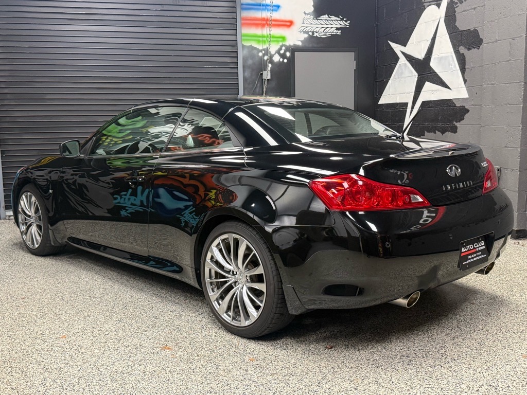 2015 Infiniti Q60 Premium photo 4