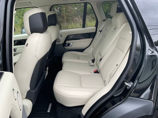 2020 Land Rover Range Rover HSE photo 20