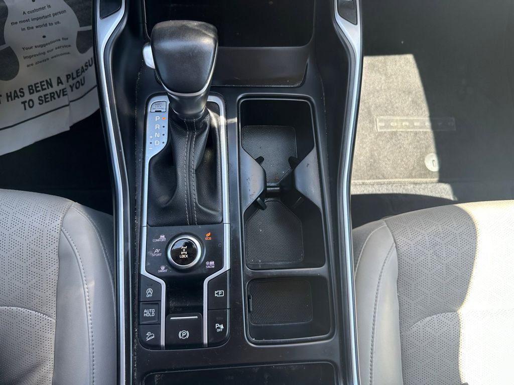 2021 Kia Sorento EX photo 17