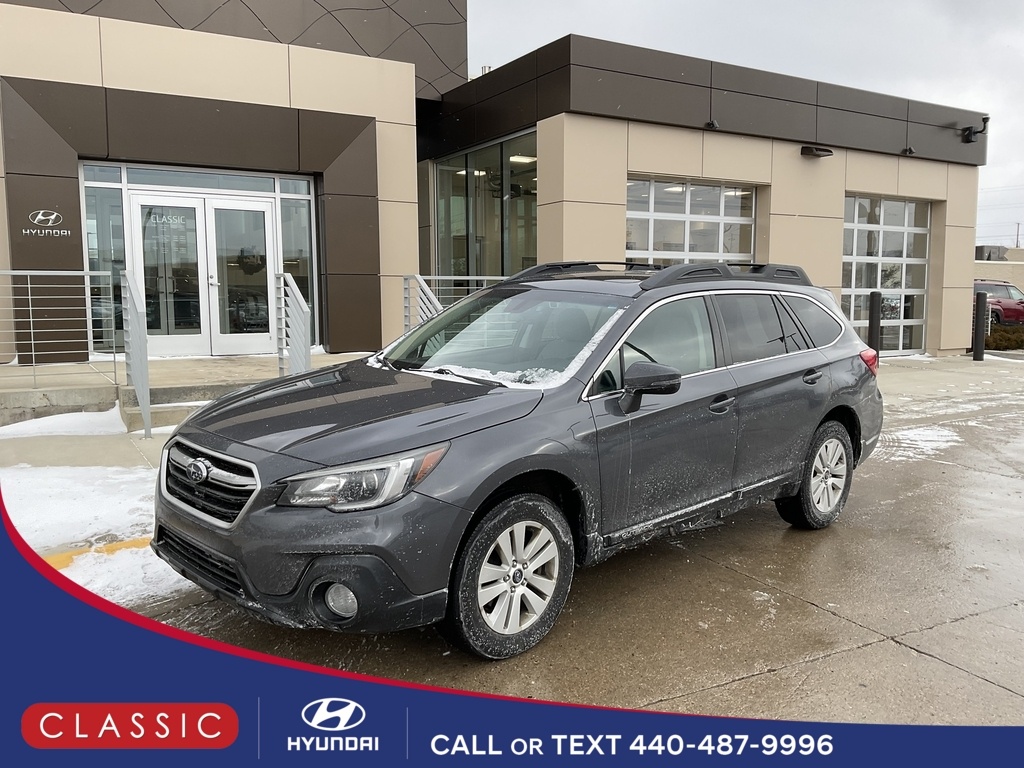 2019 Subaru Outback Premium's photo