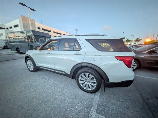2023 Ford Explorer Limited photo 9