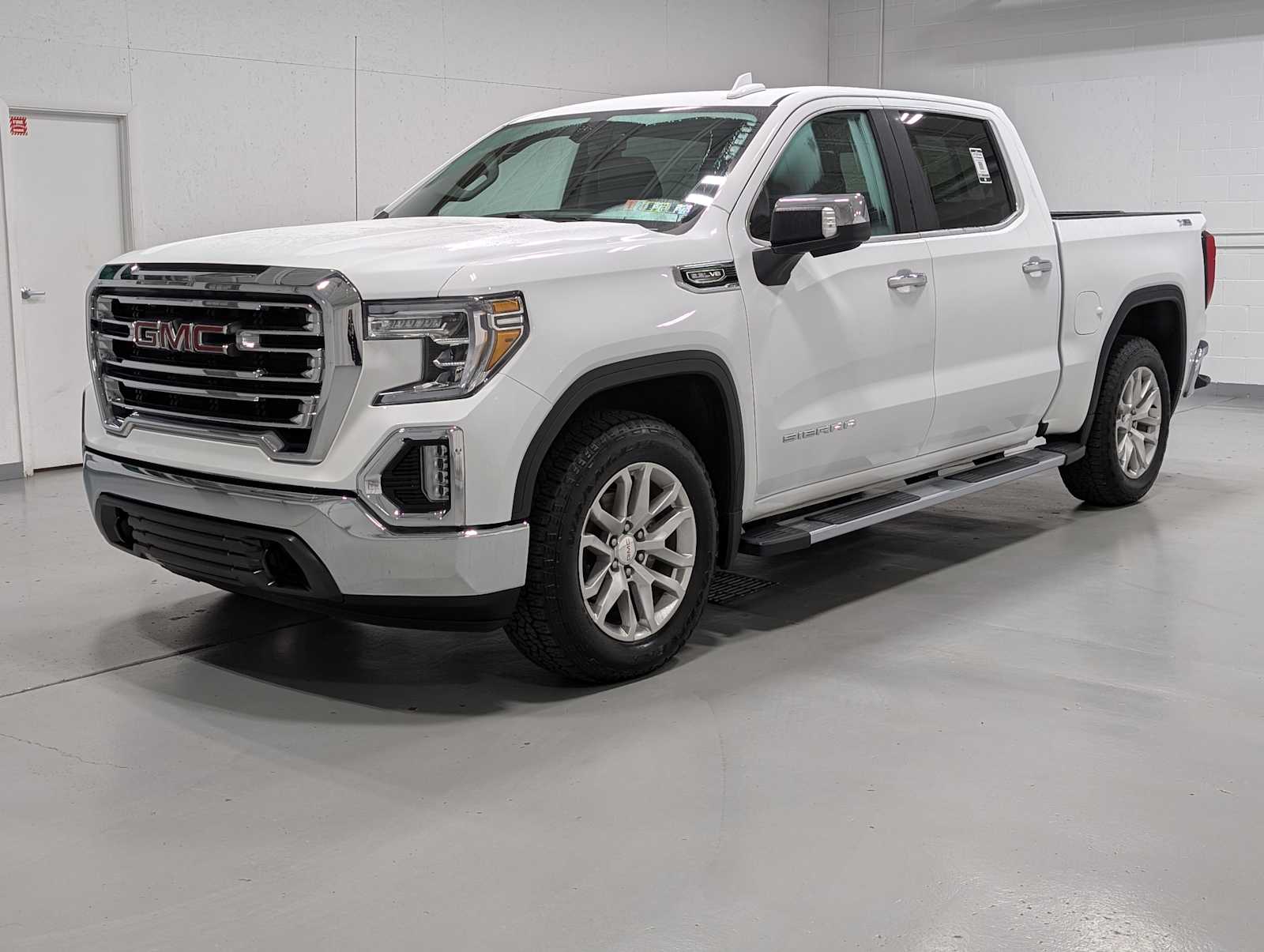 2021 GMC Sierra 1500 SLT's photo