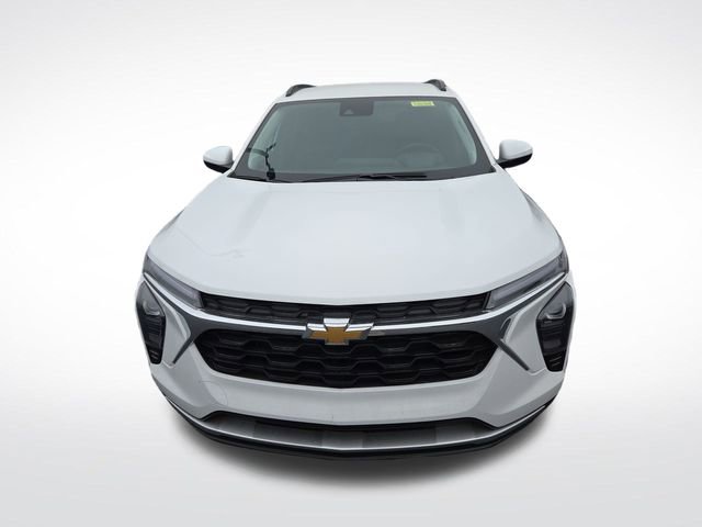 2025 Chevrolet Trax LT photo 8