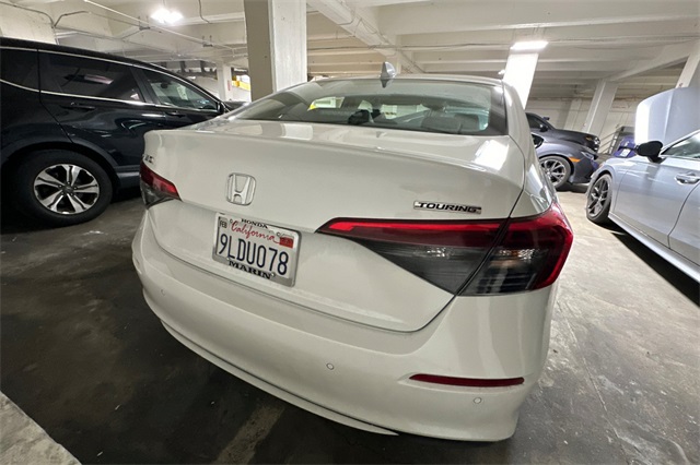 2024 Honda Civic Touring photo 4