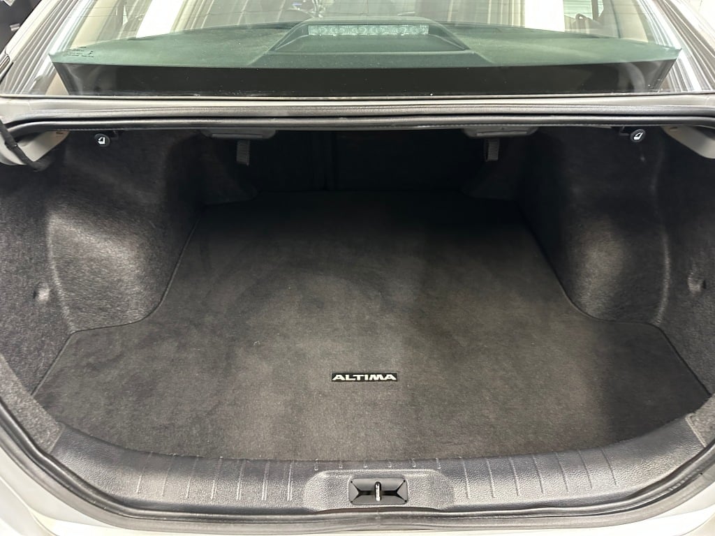 2023 Nissan Altima 2.5 SR photo 20