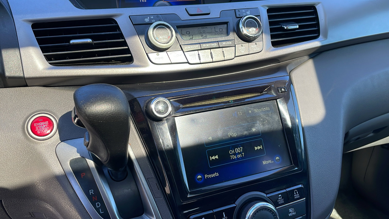 2015 Honda Odyssey EX-L photo 16