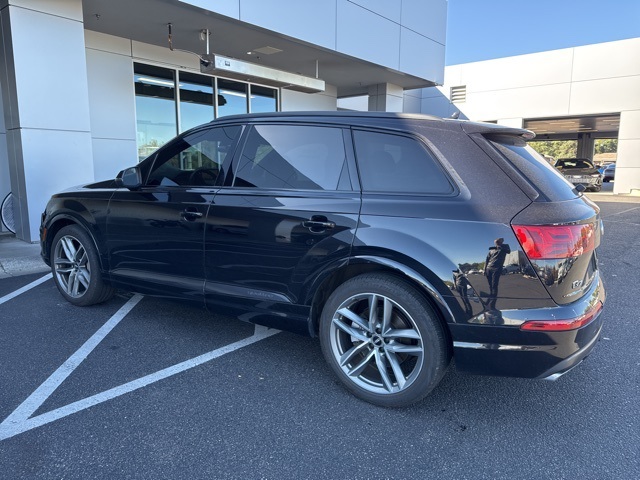 2017 Audi Q7 3.0T Prestige photo 4