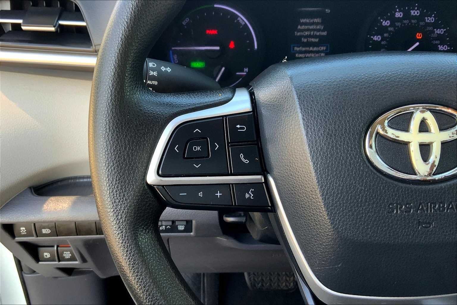 2021 Toyota Sienna LE photo 20