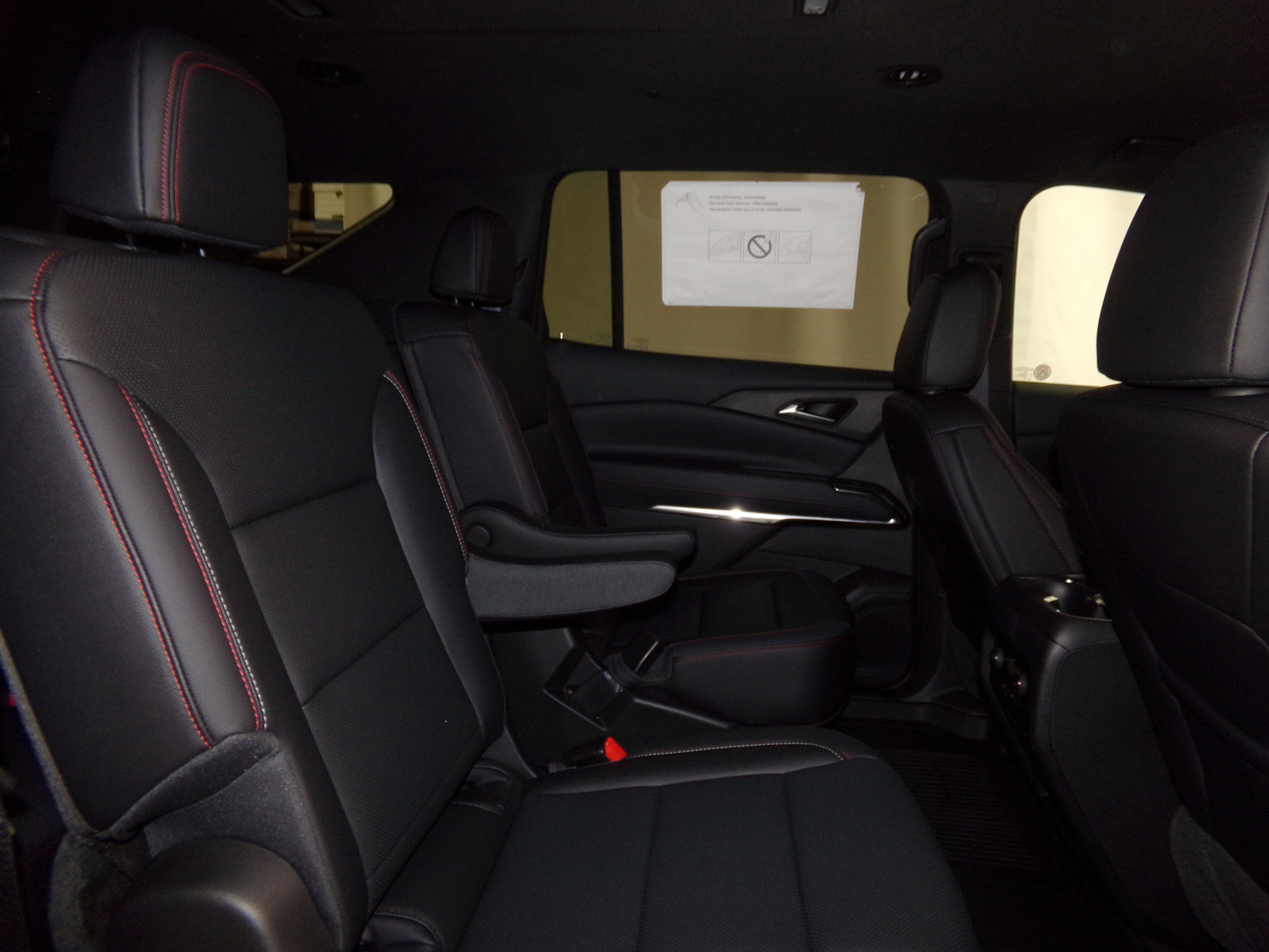 2025 Chevrolet Traverse Z71 photo 7