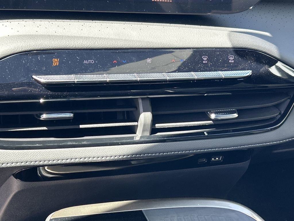 2026 Buick Enclave Avenir photo 26