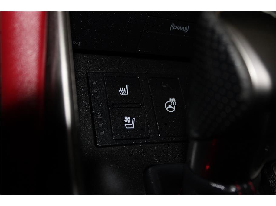 2019 Lexus IS 300 photo 30