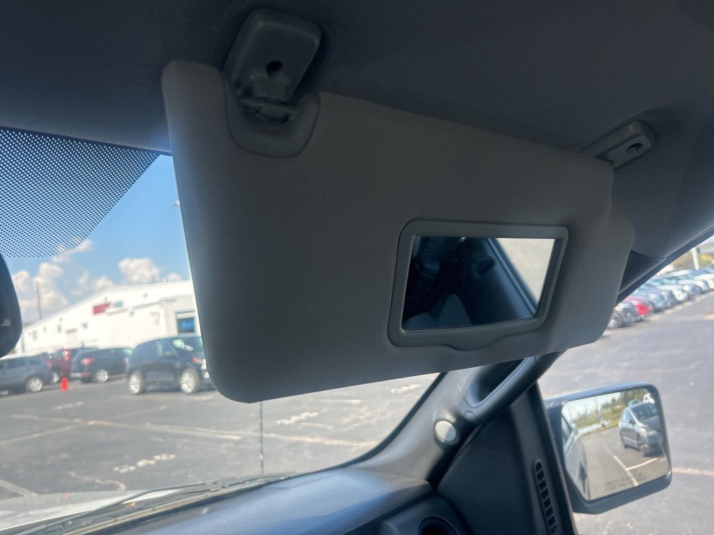 2013 Ford F-150 STX photo 2