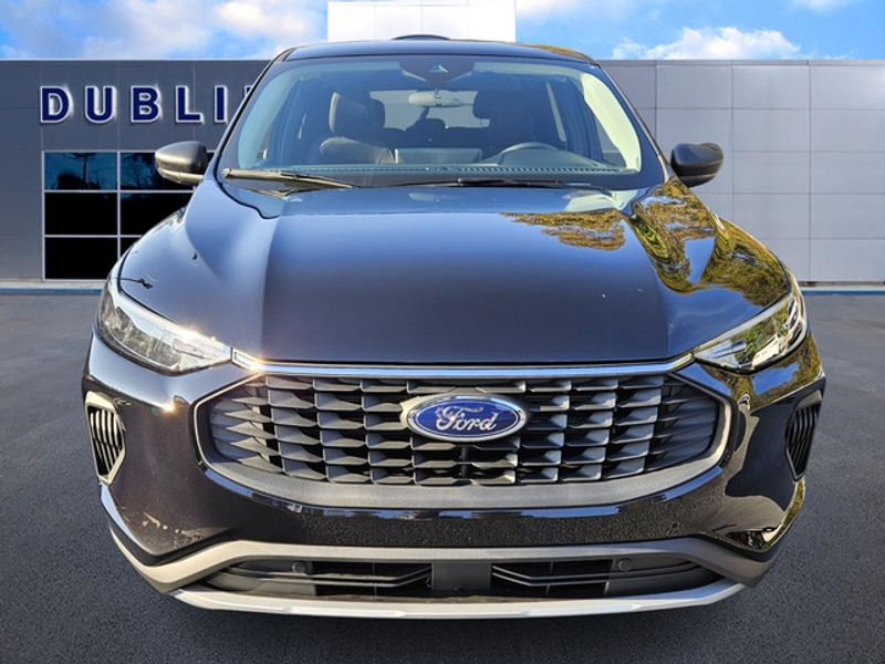 2026 Ford Escape Active photo 2