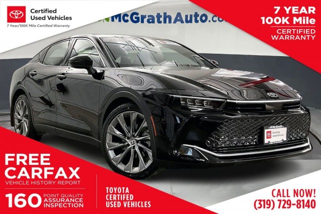 2025 Toyota Crown Limited's photo