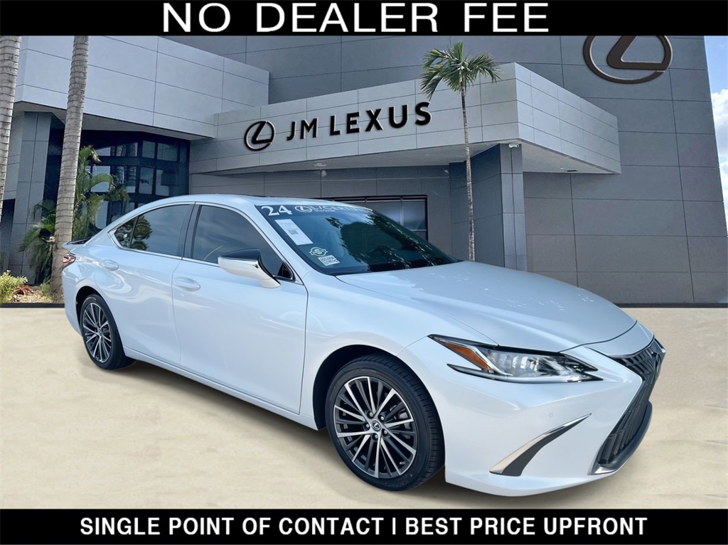 2024 Lexus ES 350's photo