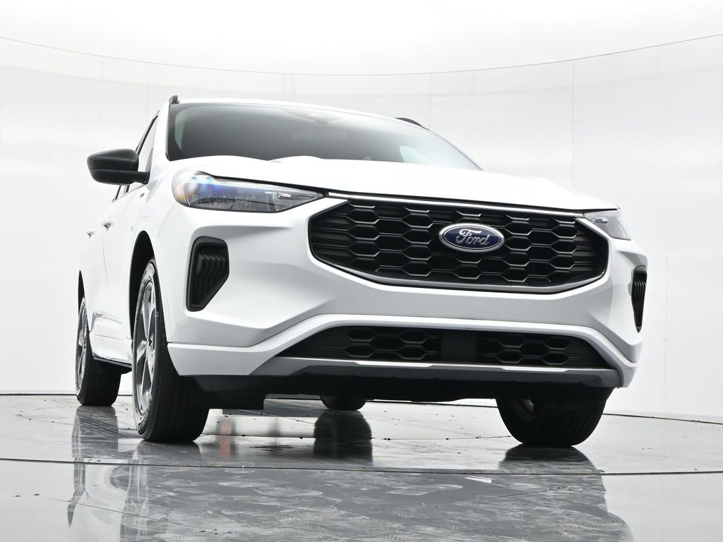 2023 Ford Escape ST-Line photo 40