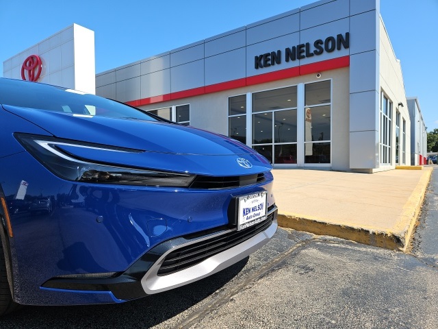 2026 Toyota Prius XLE photo 2