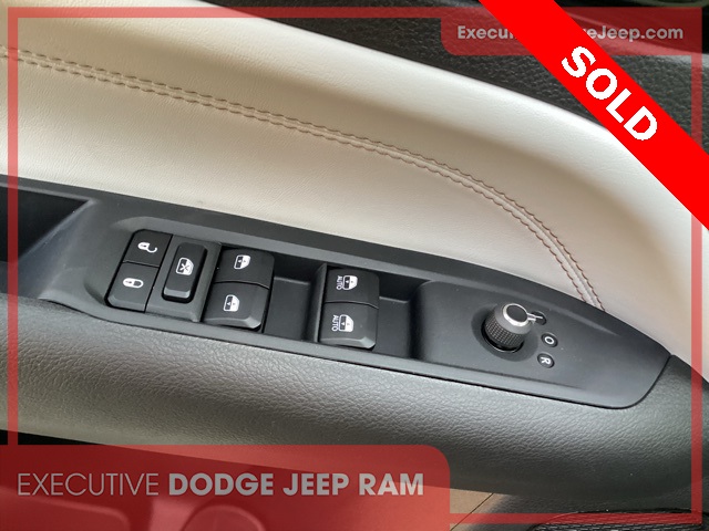 2025 Jeep Compass Limited photo 5