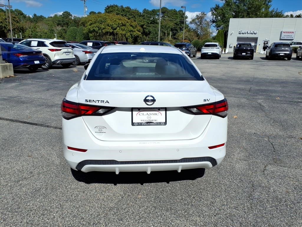 2021 Nissan Sentra SV photo 4
