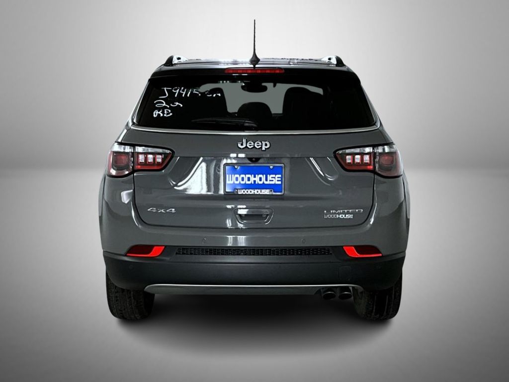 2022 Jeep Compass Limited photo 3