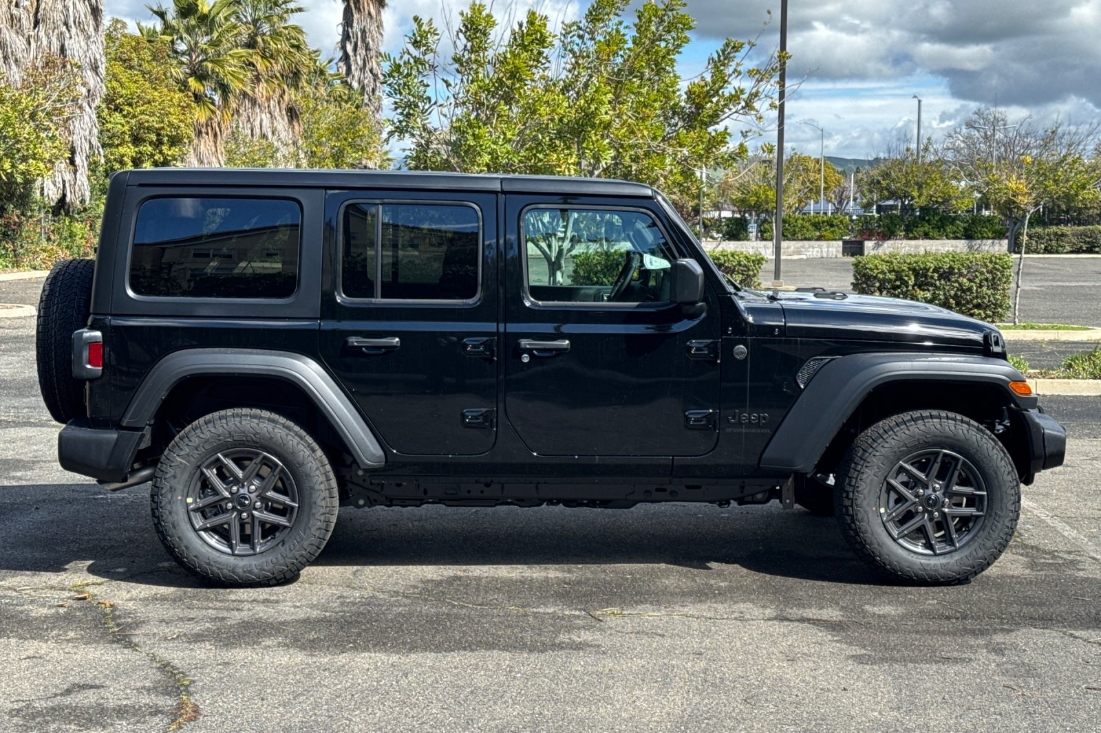 2025 Jeep Wrangler Sport S photo 2
