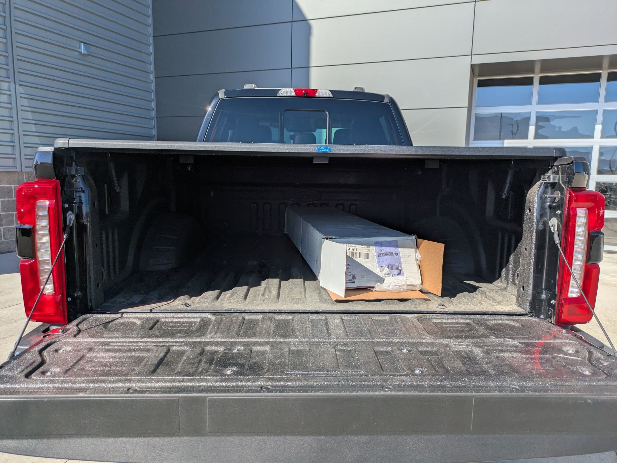 2023 Ford F-350 Lariat photo 25