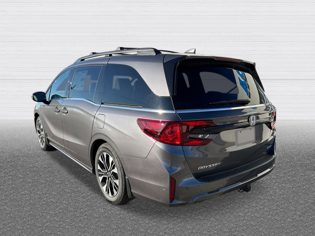 2026 Honda Odyssey Elite photo 3