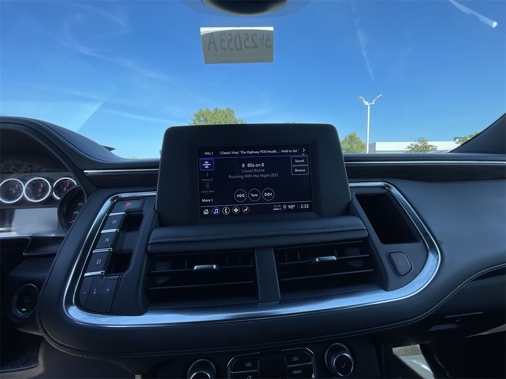 2023 Chevrolet Suburban LS photo 11