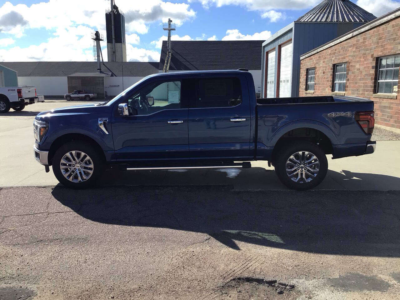2025 Ford F-150 Lariat photo 6