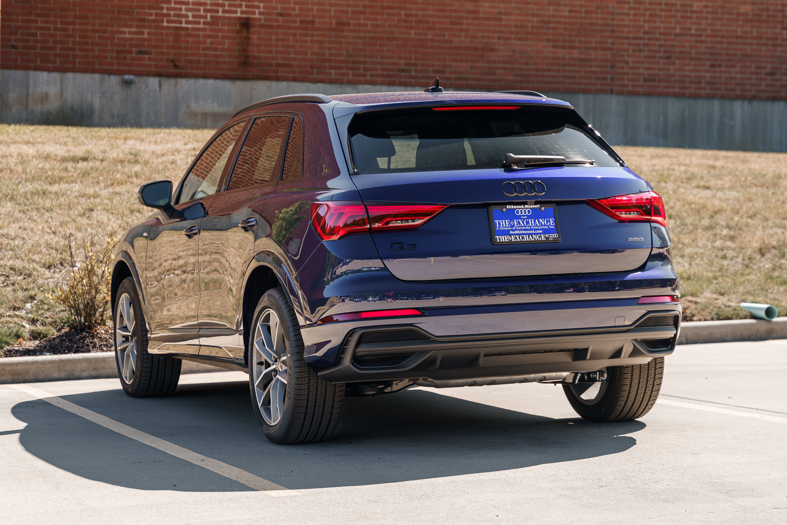 2025 Audi Q3 S line Premium photo 5