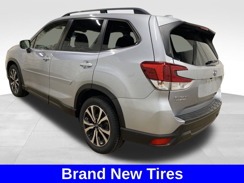2020 Subaru Forester Limited photo 4