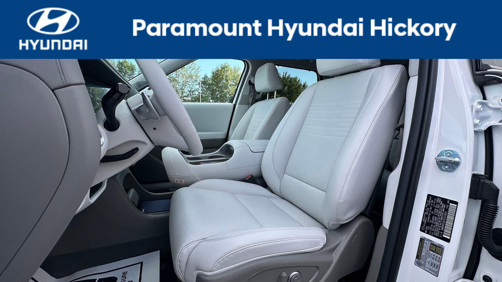 2026 Hyundai Palisade Limited photo 2