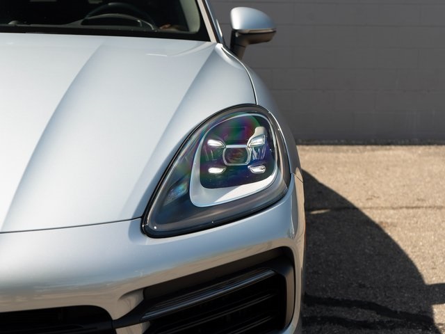 2022 Porsche Cayenne Coupe Base photo 10