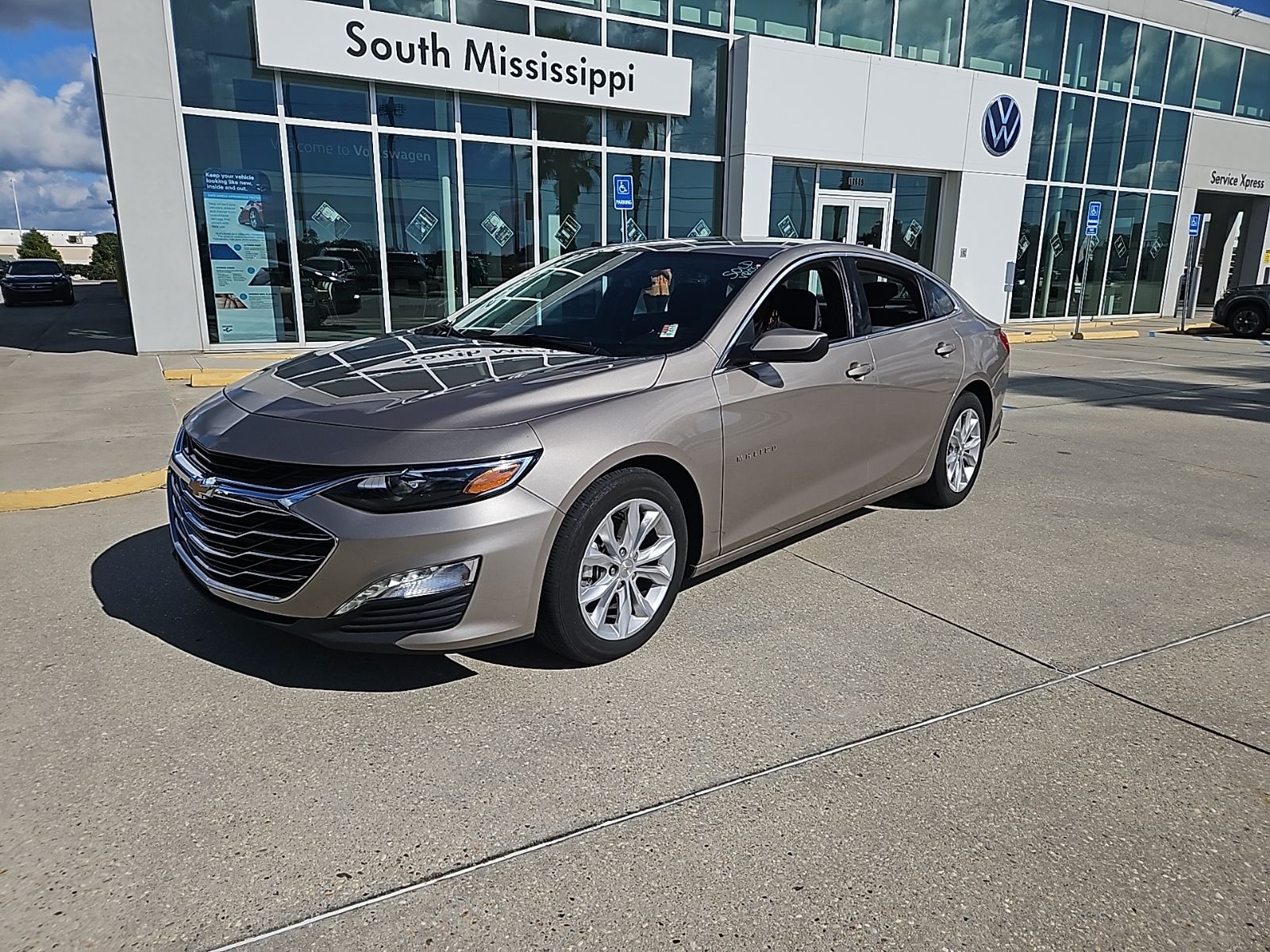 2024 Chevrolet Malibu 1LT's photo