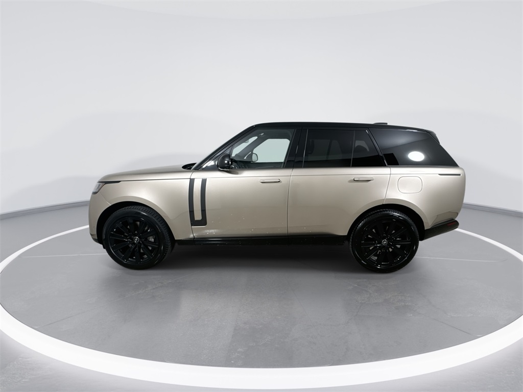 2025 Land Rover Range Rover SE photo 4