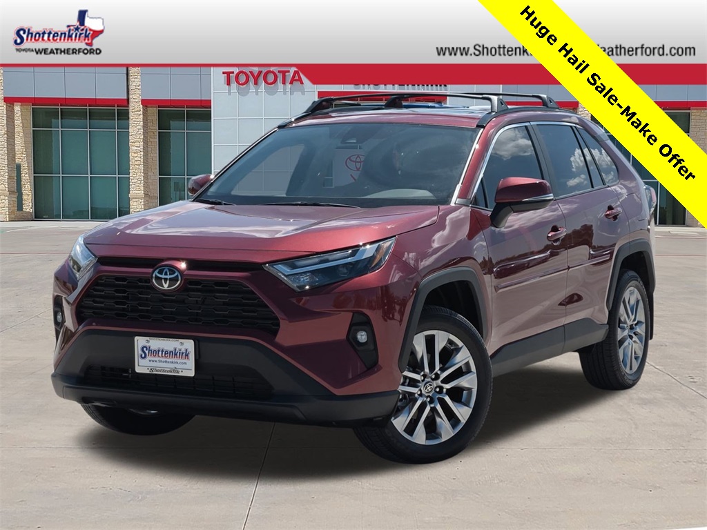 2025 Toyota RAV4 XLE Premium's photo