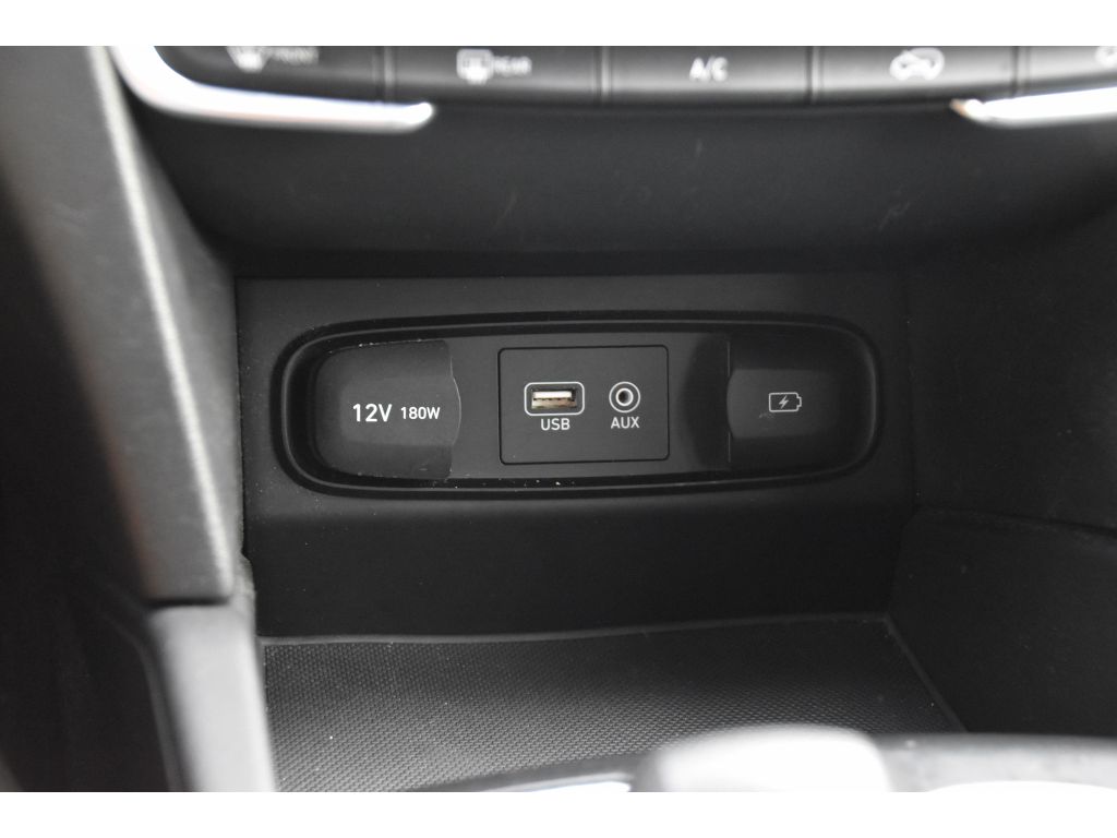 2020 Hyundai Santa Fe SE photo 30