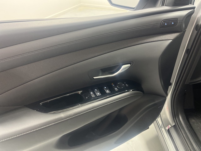 2025 Hyundai Tucson Limited photo 5