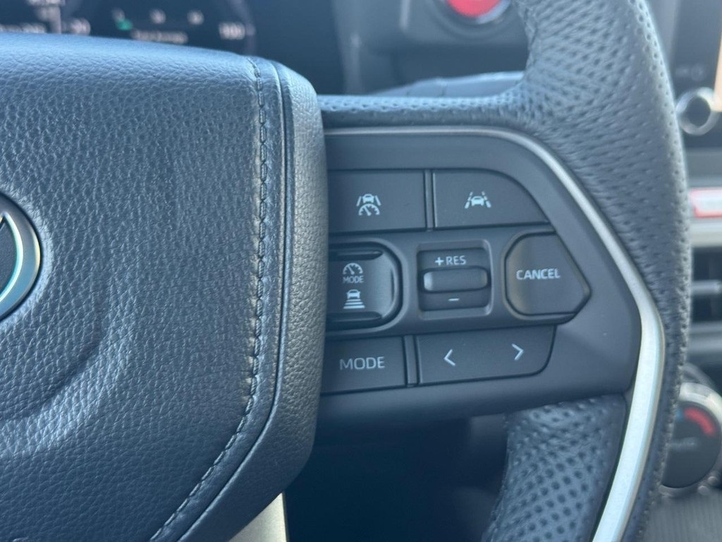2025 Toyota Tacoma TRD Sport 4x4 Double Cab photo 13