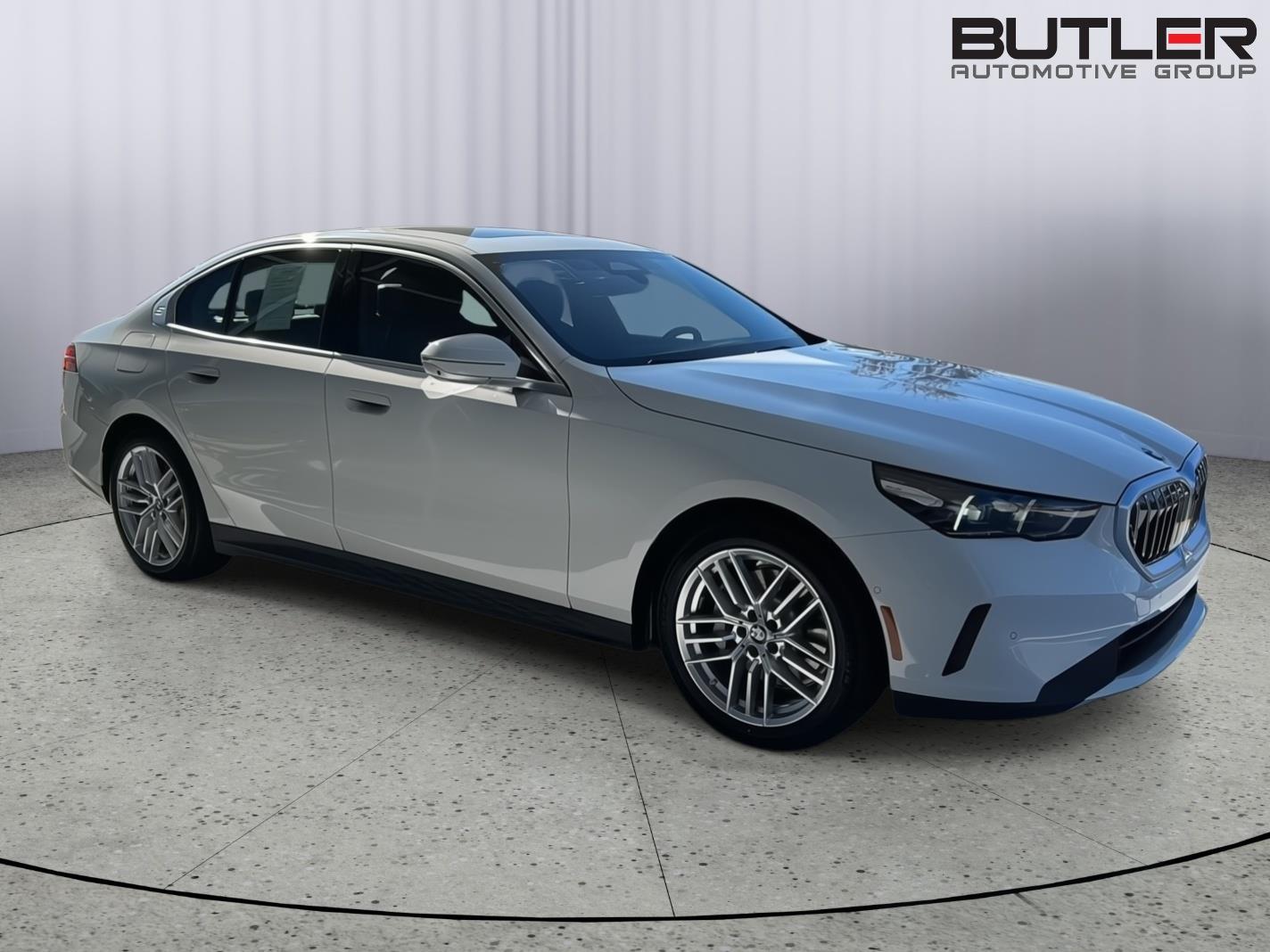 2025 Bmw 530i Sedan photo 4