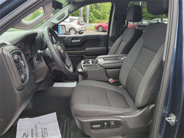 2022 Chevrolet Silverado 1500 LT photo 9