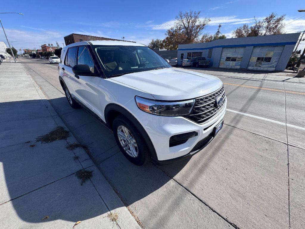 2023 Ford Explorer Base photo 3