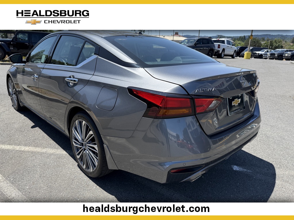 2024 Nissan Altima 2.5 SL photo 2