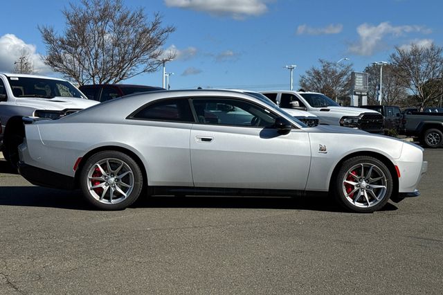 2025 Dodge Charger R/T Scat Pack photo 3