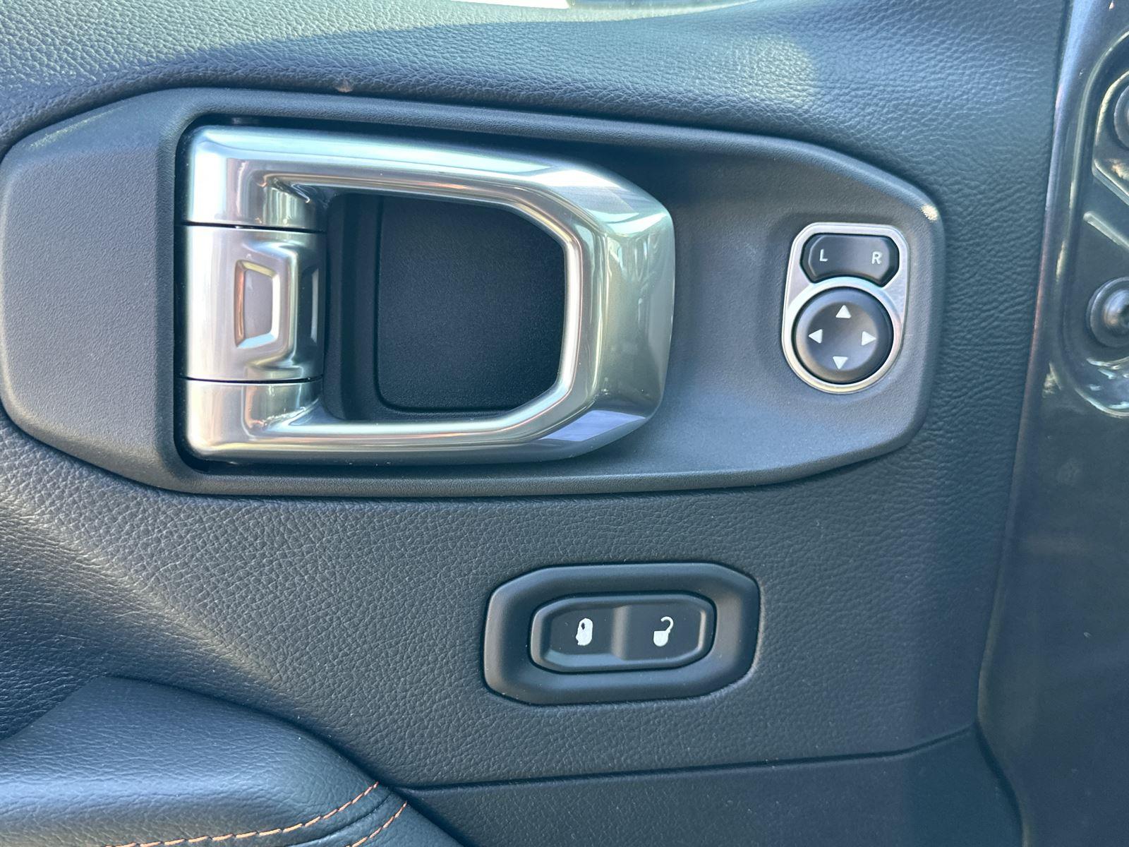 2021 Jeep Gladiator Mojave photo 12
