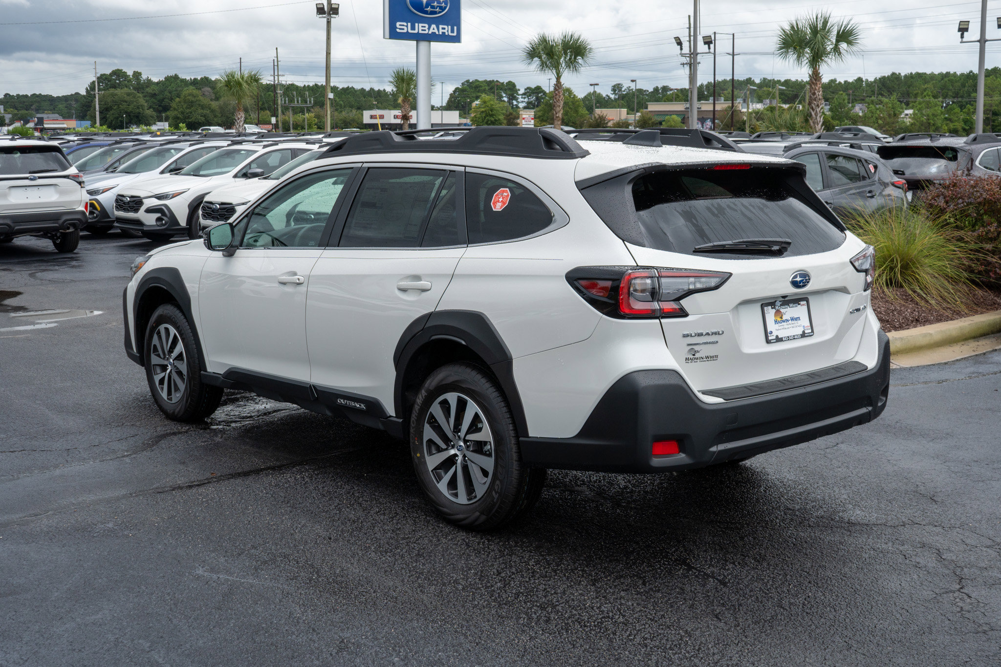 2025 Subaru Outback Premium photo 4