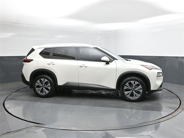 2023 Nissan Rogue SV photo 17