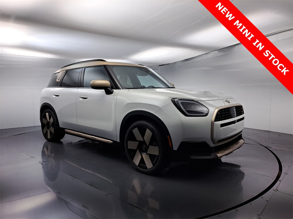 2026 MINI Countryman S's photo