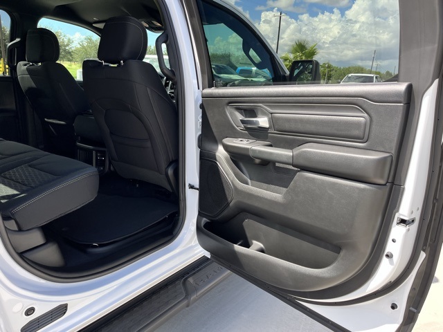 2025 Ram 1500 Tradesman photo 17